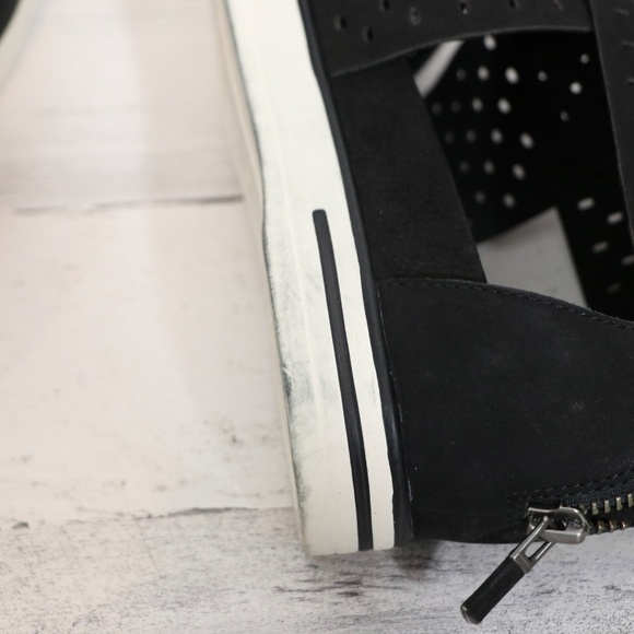 Eileen Fisher Black Sandals - Picture 5 of 7